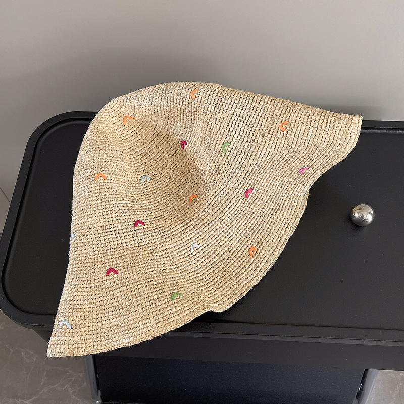 Women Embroidery Heart Raffia  - Bucket Hat Embroidered avis et prix